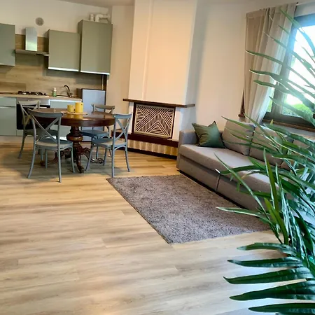 Sirmiolake House * シルミオーネ